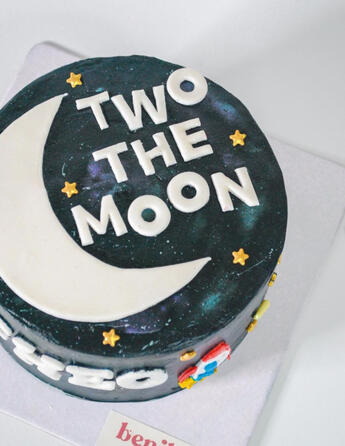 Black Base cakes