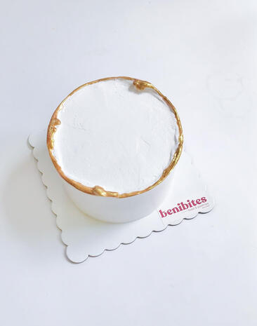 Minimalist cakes